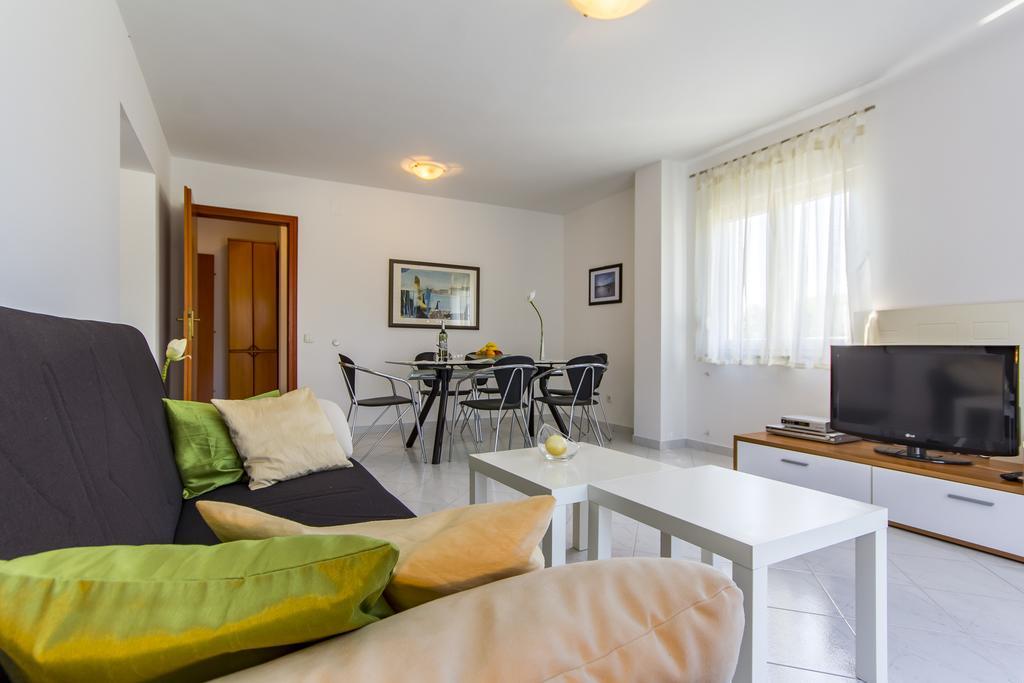 Apartments Alba Fažana Kültér fotó