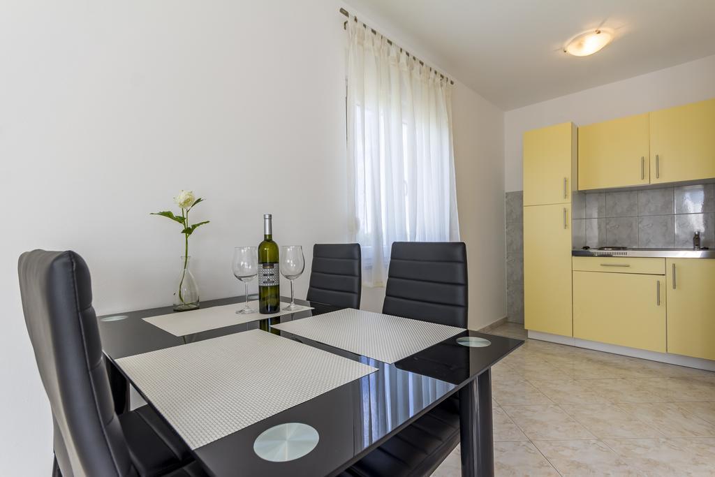 Apartments Alba Fažana Kültér fotó